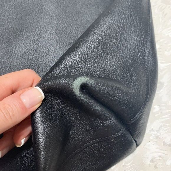 Saint Laurent tote - Picture 9 of 11